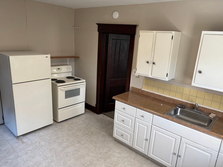 Building Photo - 3105 Rogers St