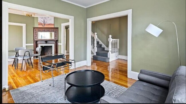 Building Photo - 6 bedroom in Allston MA 02134