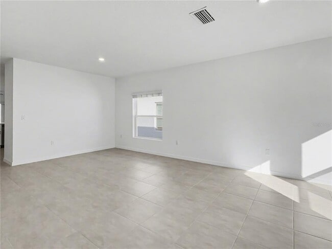 Building Photo - 1931 Rosewood Cir