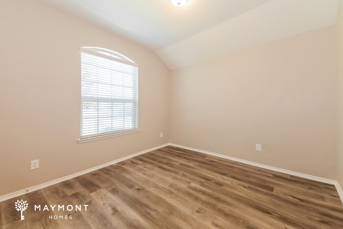 Building Photo - 251 Oxford Dr