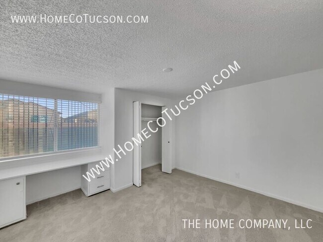 Building Photo - 8548 E Beverly St