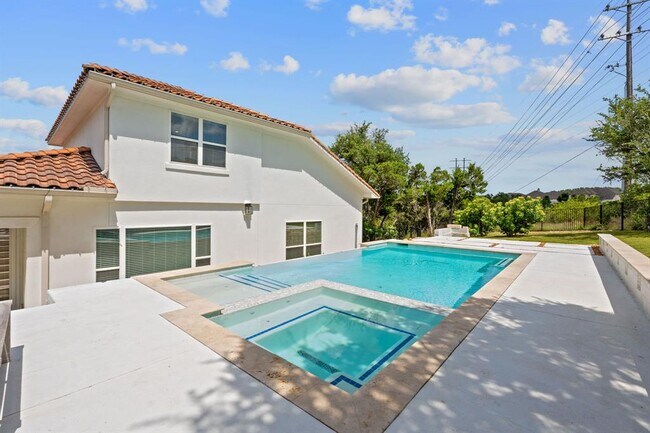 Building Photo - 104 Majestic Arroyo Way