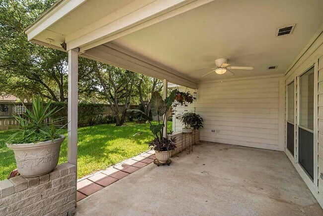 Building Photo - 3603 Paigewood Dr