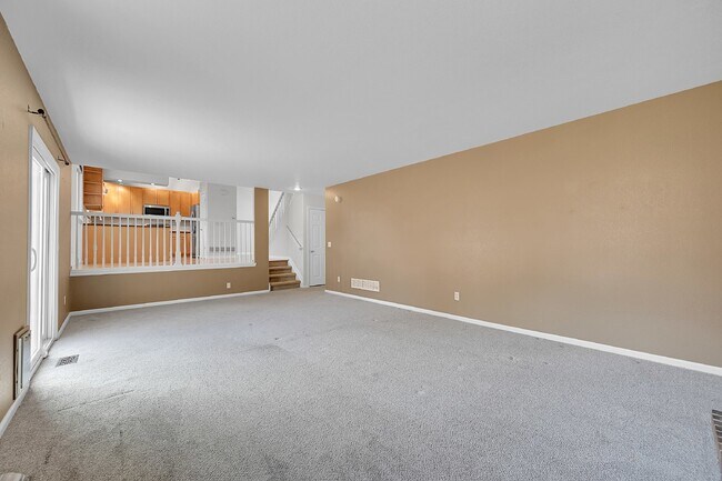 Building Photo - $2,995.00, stunning 4-bedroom, 3.5-bathroo...