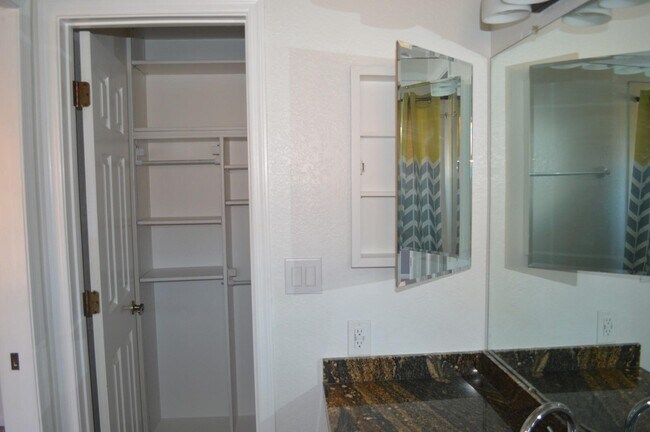 Primary bathroom - walk in closet - 5640 E Bell Rd