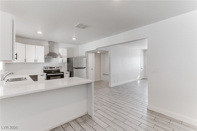 Building Photo - 309 N 16th St