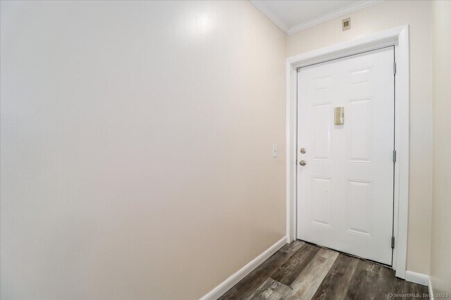 Building Photo - 17 Fordyce Ct