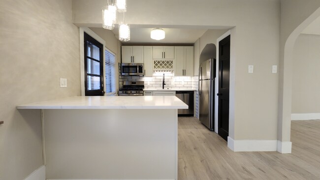 Building Photo - 7507 Oxford Dr