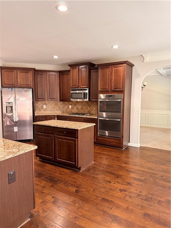 Building Photo - 559 Madison Park