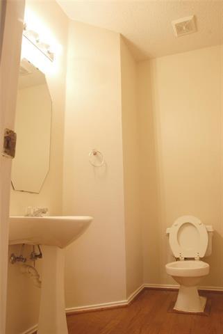 Building Photo - 3917 Rushden Ct