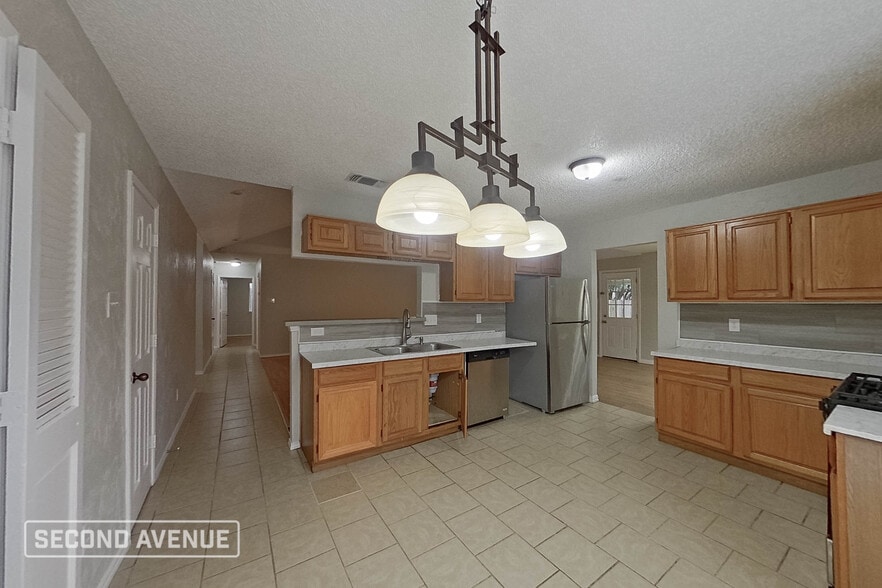 Building Photo - 7002 Hawaii Ln