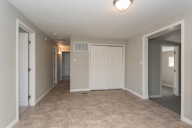 Building Photo - 1107 Glen Dale Ct