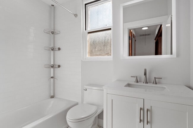 Building Photo - Hi-Pointe Adjacent House!