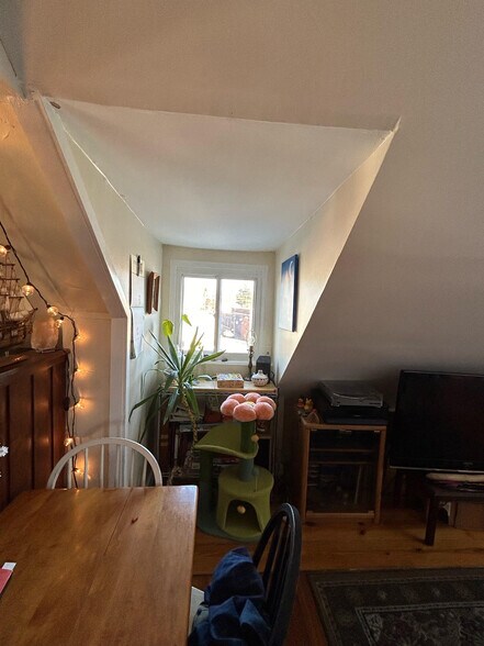 Building Photo - 9 Summer St