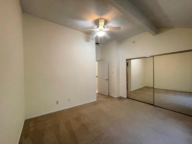 Building Photo - 3801 Menchaca Rd