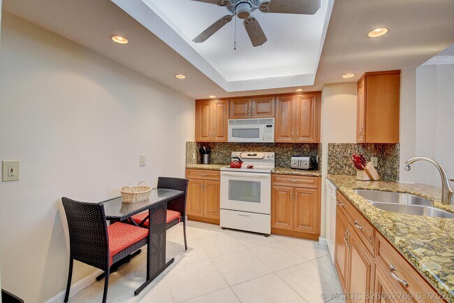 Building Photo - 4748 S Ocean Blvd