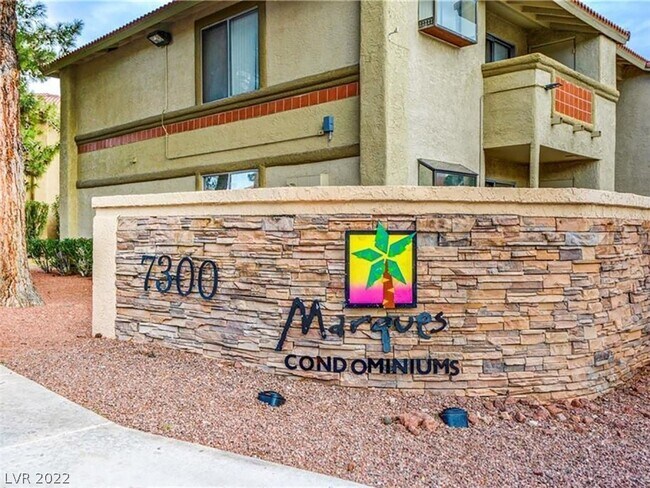 Building Photo - 7300 W Pirates Cove Rd