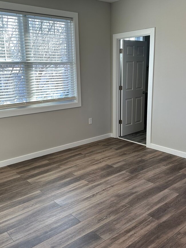 Building Photo - Short term lease. New Construction 4BR/4.5BA Great Location!