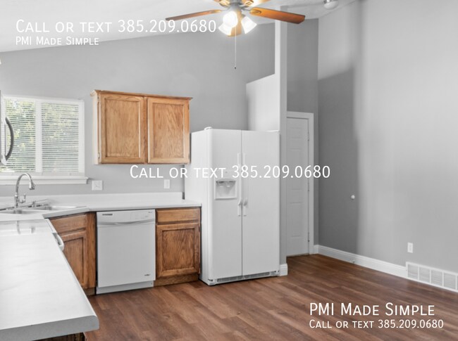 Building Photo - 7791 N Windhover Rd