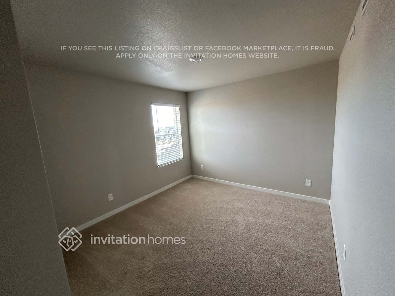 Building Photo - 970 Cascade Falls St