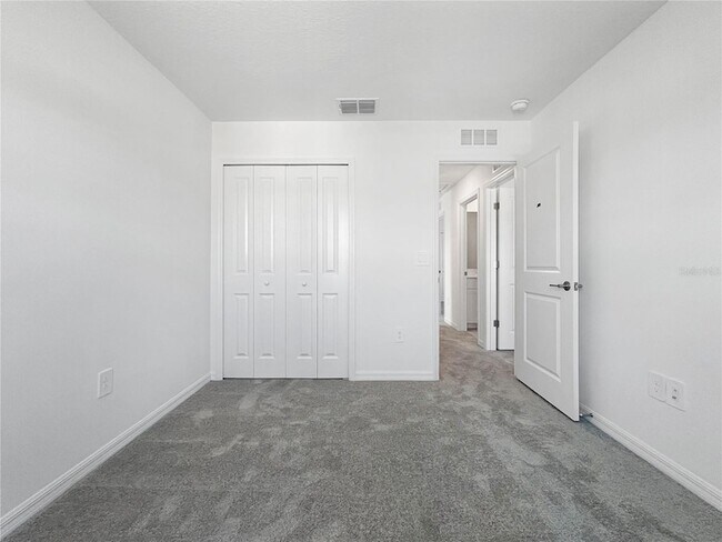 Building Photo - 17600 Shirewood Wy