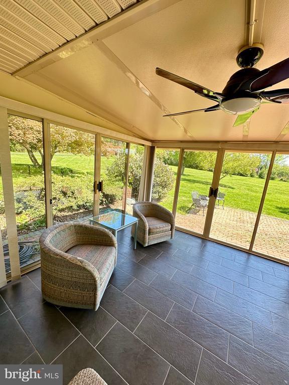 Building Photo - 29 Downing Cir