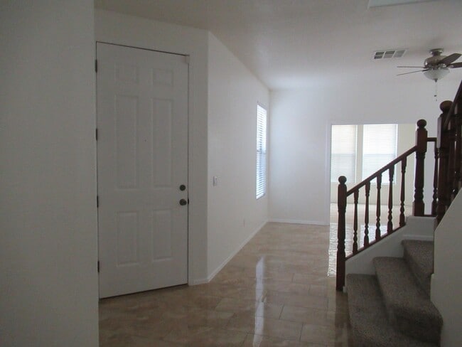 Building Photo - Beautiful Home in Gilbert!