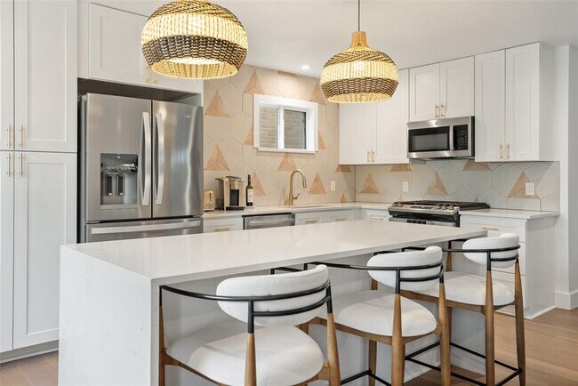 Building Photo - 3808 Leafield Dr