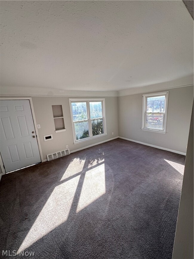 Building Photo - 892 E 139th St