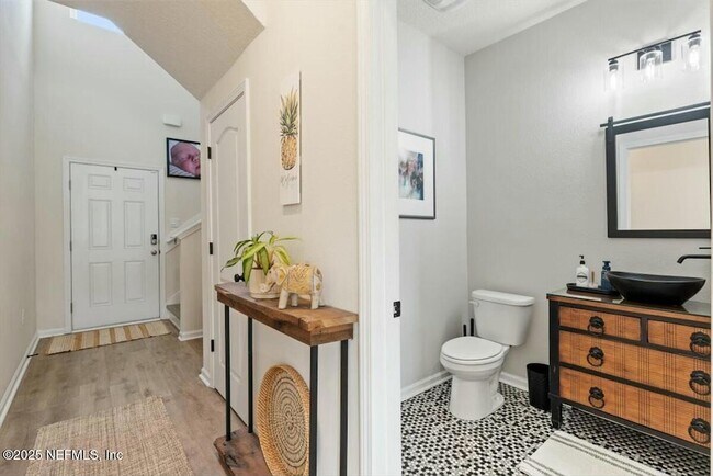Building Photo - 184 Logrono Ct