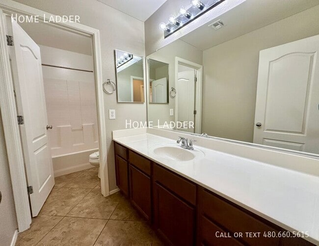 Building Photo - 2223 S Buckaroo Trail