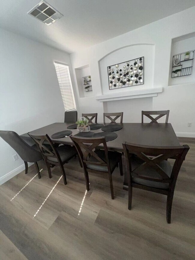 Primary Photo - Beautiful 4 Bedroom 2 Bathroom Pool House in South West