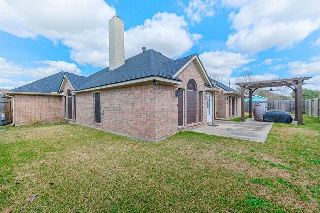 Building Photo - 10010 Forest Spring Ln