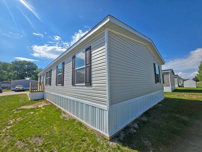 Building Photo - 781 W Walcott Rd