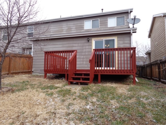Building Photo - 2426 E 110th Pl