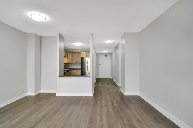 Building Photo - 405 N Wabash Ave