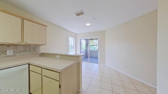 Building Photo - 1701 The Greens Way