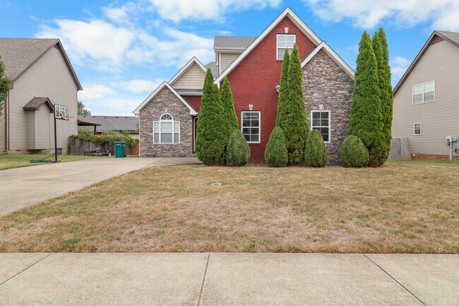 Building Photo - 3375 Cotham Ln