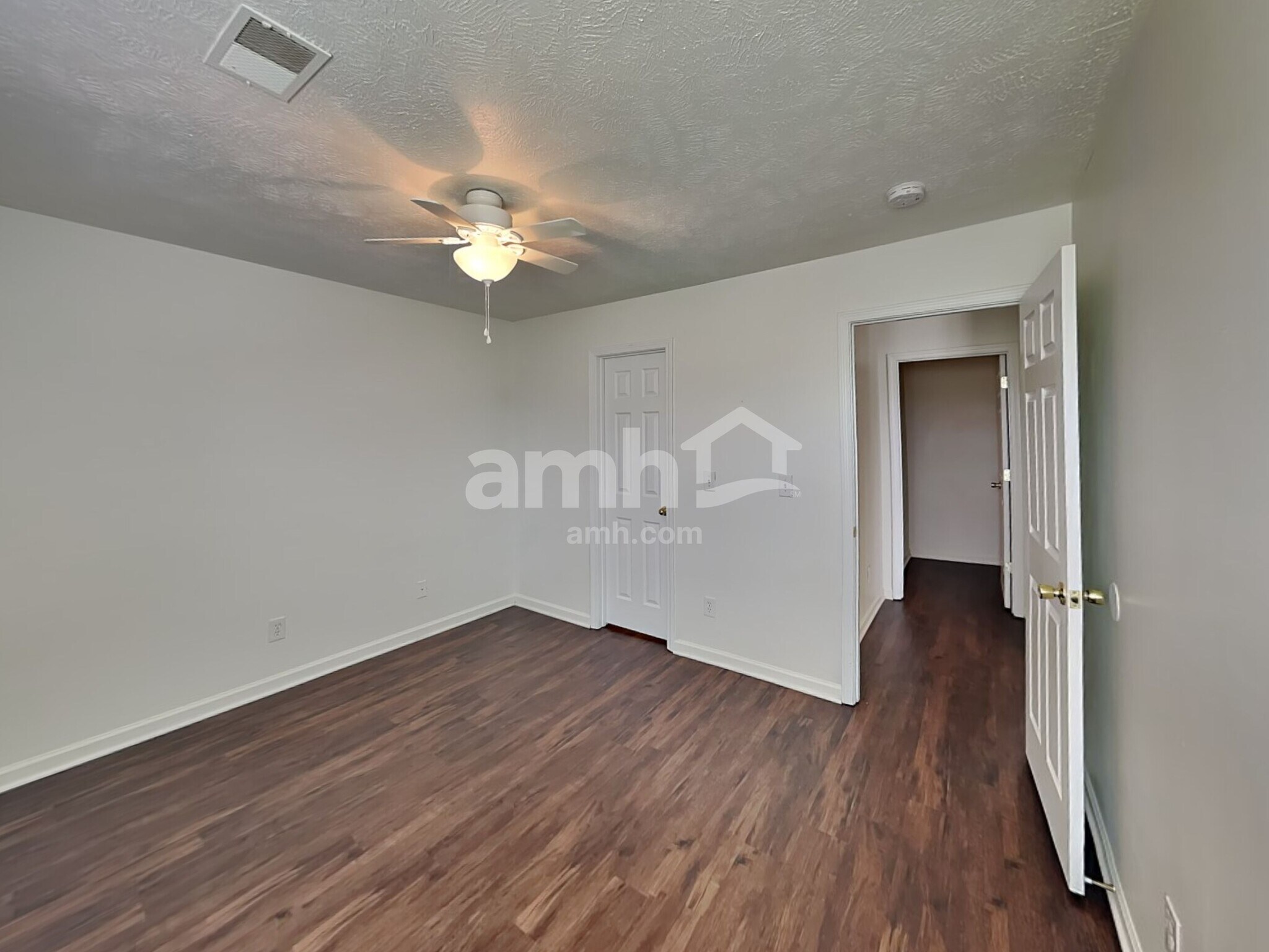 Building Photo - 2874 Meadow Point