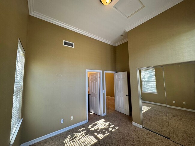 Building Photo - Gorgeous La Costa Executive Home – 5 Bed /...