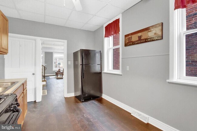 Building Photo - Coming Soon - Spacious 4-Bedroom Home in U...