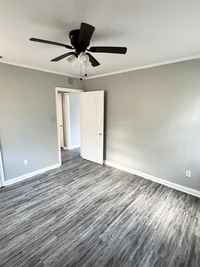 Building Photo - Section 8 Welcomed