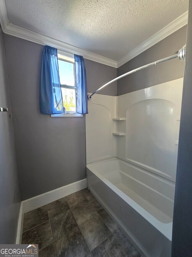 Building Photo - 1492 Virginia Ave