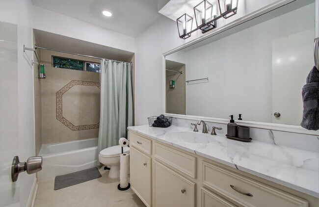 Building Photo - 5135 Westerham Pl