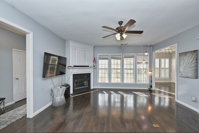 Building Photo - 1527 Gesshe Ct