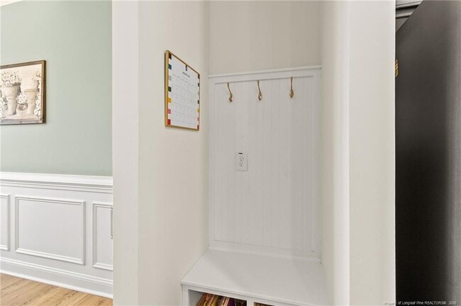 Building Photo - 216 Bunting Dr