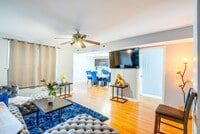 Building Photo - 8138 S Kedzie Ave