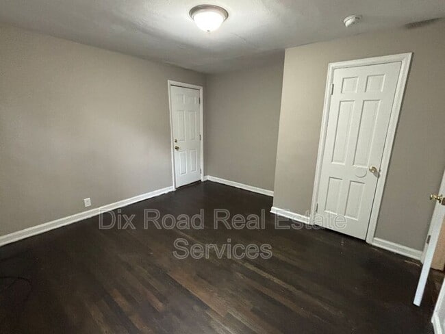 Building Photo - 1111 Richmond Ave