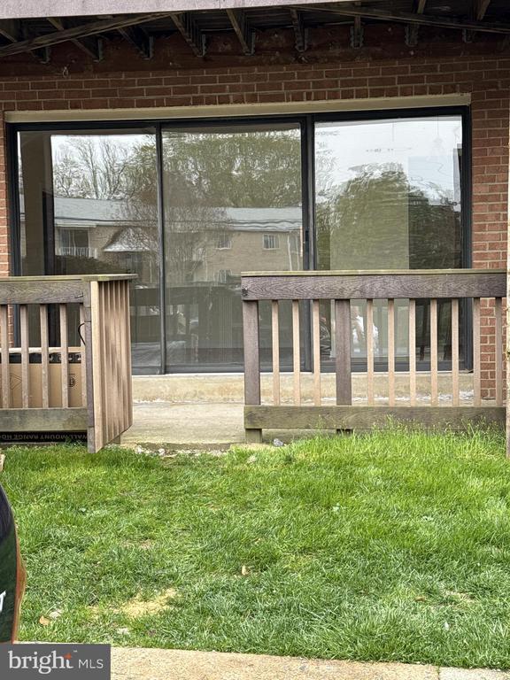 Building Photo - 2754 Hollywood Rd