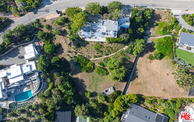 Building Photo - 30112 Cuthbert Rd
